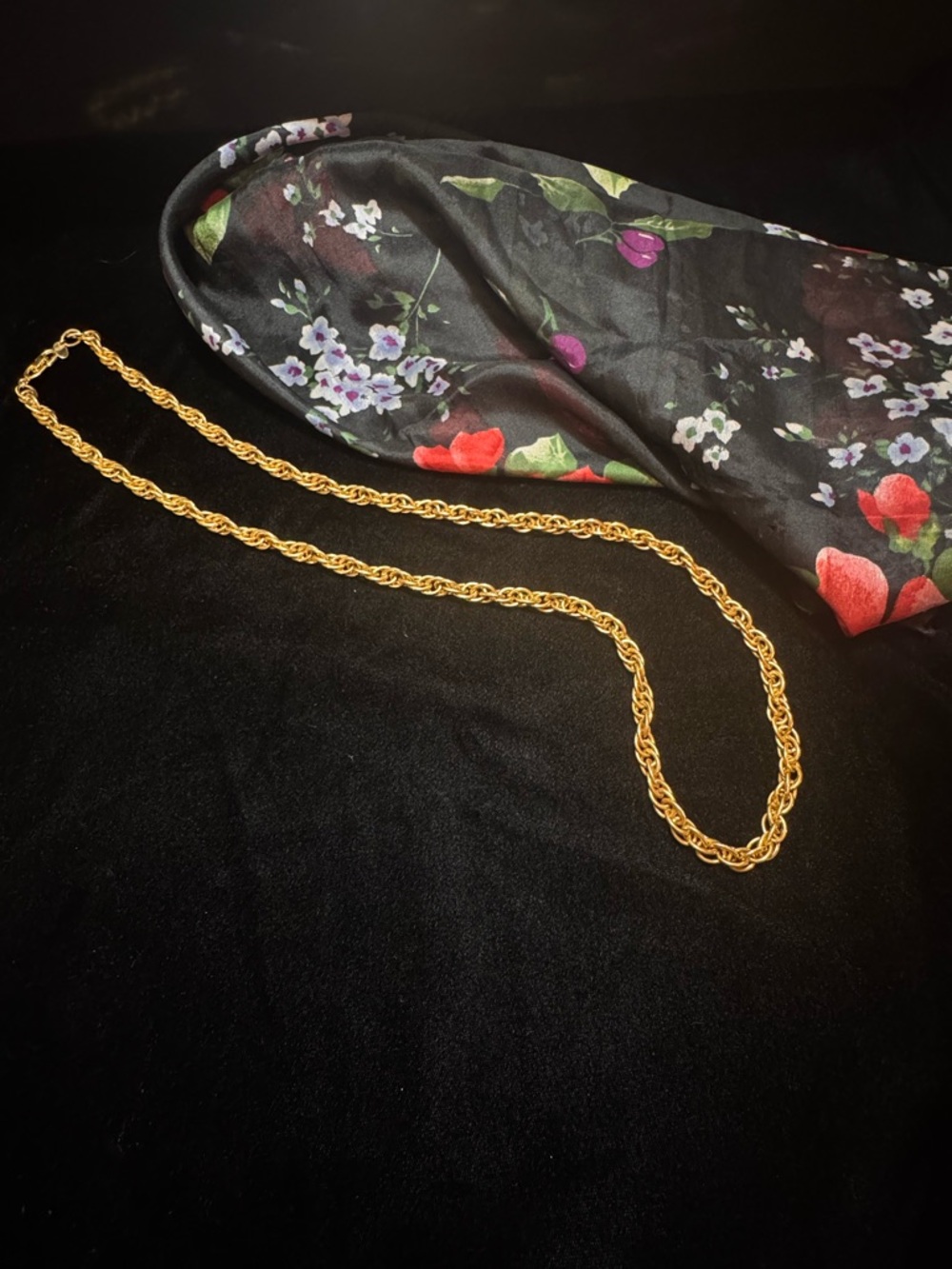 Roget Signed Gold-Tone Rope Chain Necklace
Vintage